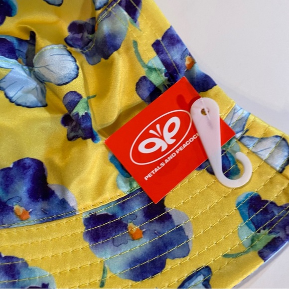 Petals & Peacocks yellow butterflies and flowers bucket hat,satin fabric O/S,NWT - Picture 7 of 9